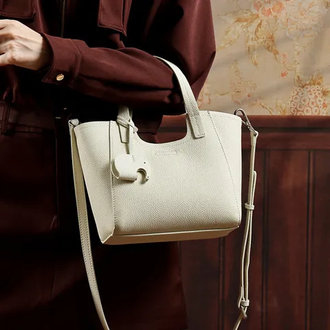 Borsa Tote di Grande Capacità da Donna Casual Minimalista in Vera Pelle Borsa a Tracolla Borsa da Lavoro Quotidiana Con Ciondolo Elefante