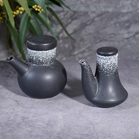 Japanese Style Ceramic Oil Bottle Large Cruet Seasoning Pot For Kitchen Restaurant Tableware