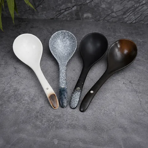 Japanese Ceramic Soup Spoon Long Handled Ramen Soup Spoon For Home Restaurant
