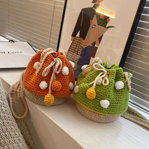 Handgemaakte Paddenstoel Gehaakte Emmer Tas Vrouwen Pluche Breien Trekkoord Schoudertas Mode Schattige Crossbody Tas Dagelijks