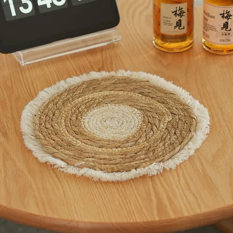 Handmade Straw Woven Placemat Round Heat Insulation Pad With Tassels Rustic Table Mat For Kitchen Dining Table