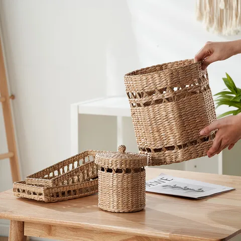 Handmade Woven Storage Basket Natural Straw Storage Box Desktop Organizer Container For Home Office Living Room