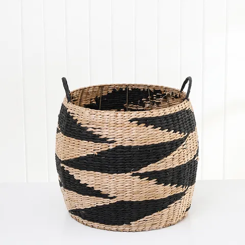 Handmade Woven Wicker Storage Basket Straw Storage Bin With Handles Geometric Stripe Desktop Organizer Home Sundries Container