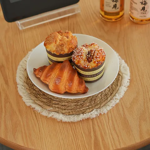 Handmade Straw Woven Placemat Round Heat Insulation Pad With Tassels Rustic Table Mat For Kitchen Dining Table