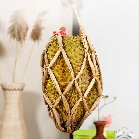 Hand Woven Straw Durian Basket Fresh Fruit Packaging Basket Natural Plant Fiber Portable Storage Tote Organizer