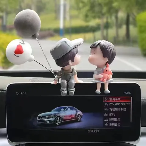 Cute Cartoon Couple Car Dashboard Ornament Resin Auto Interior Decor Office Desk Cute Figurine Gift