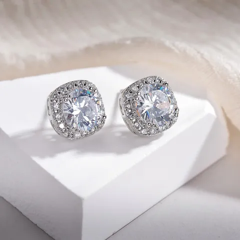 Koreanische Mode Zirkonia Kupferlegierung Ohrstecker Mit 925 Sterlingsilber Ohrstecker-Stift Runder Halo Mikropave Geometrische Ohrringe Für Unisex