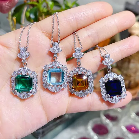 Lujoso Colgante Retro Corte de Torre para Mujer de Cobre con Circonia AAA y Cristal Sintético Colgante Solo Sin Cadena Joyería de Fiesta