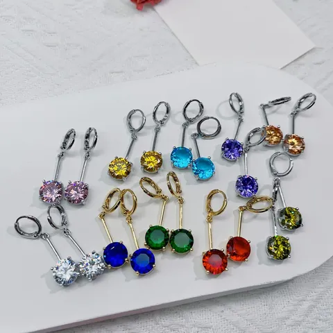 Elegante Kupfer Zirkonia Ohrstecker Bunte Geometrische Anhänger Unisex Hip Hop Stil Mode Hängeohrringe Schmuck