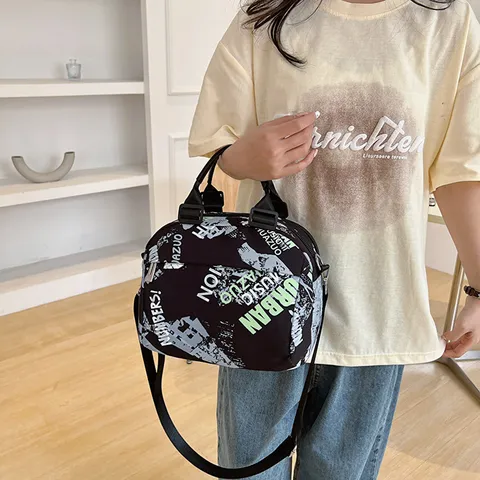Borsa Tote in Tela da Donna Casual Grande Capacità Borsa a Tracolla Moda Stampa Lettere Graffiti Borsa a Mano per Studenti Pendolari