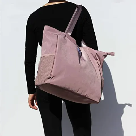 Sac de Sport de Fitness Imperméable pour Femmes Yoga Entraînement Voyage Duffel Bag Léger Séparation Humide et Sèche Bandoulière