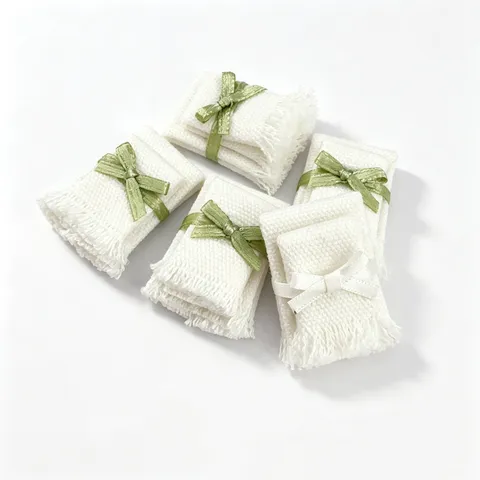 Dollhouse Miniature Fabric Towel Set Cute Bowknot Tassel Mini Bath Towel BJD Doll Bathroom Scene Decor Doll House Accessories