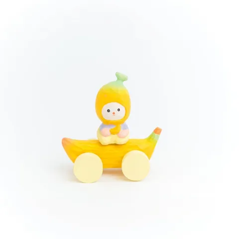 Wooden Banana Cartoon Character Car Ornament Desktop Decoration Creative Wood Carving Craft Gift For Home Decor