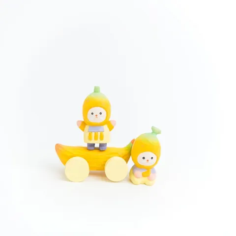 Wooden Banana Cartoon Character Car Ornament Desktop Decoration Creative Wood Carving Craft Gift For Home Decor