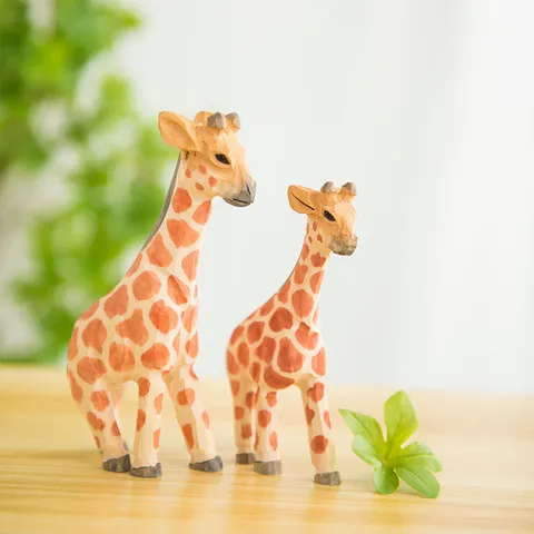 Hand Carved Wooden Animal Desk Ornament Miniature Cute Animal Figurine For Home Living Room Children Room Desktop Decor Gift