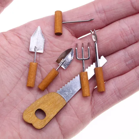 Set di Strumenti di Giardinaggio in Miniatura per Casa delle Bambole Metallo Legno Modello di Mini Pianta per Decorazione Giardino