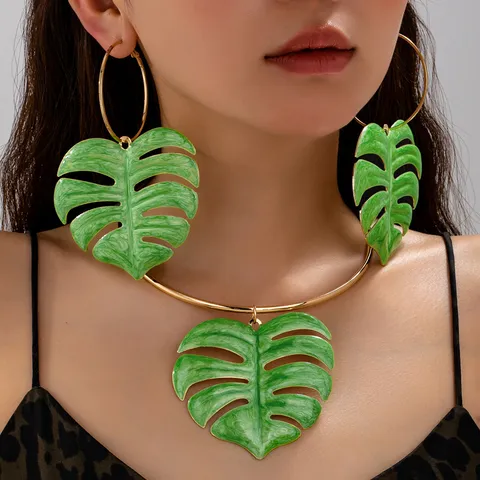 Style Européen Américain Pendentif Feuille de Monstera émail Vert Ras du Cou Boucles d'Oreilles Créoles Bijoux Feuille Tropicale Femme