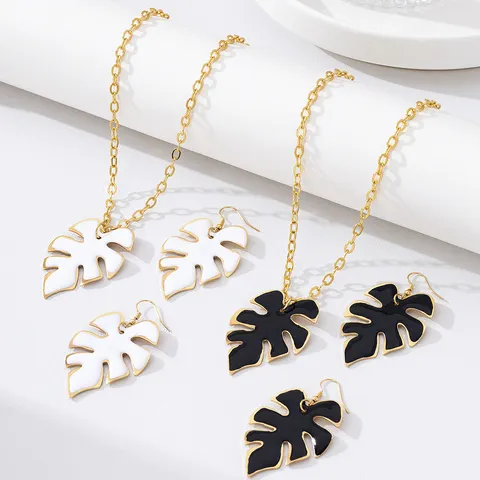 Parure Bijoux Feuille en Émail pour Femmes Collier Boucles d'Oreilles Plante Monstera Fraîche Parure Bijoux Feuille Alliage Plaqué Or