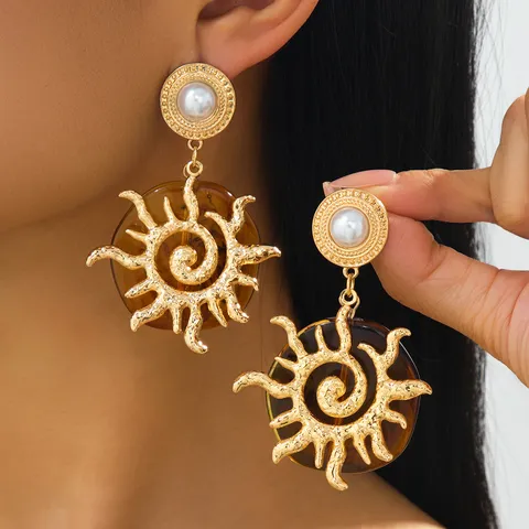 Boucles d'Oreilles Pendantes Soleil Martelé en Spirale Rétro Américain pour Femmes avec Perles Artificielles et Glands Dorés pour Fête Banquet Bijoux