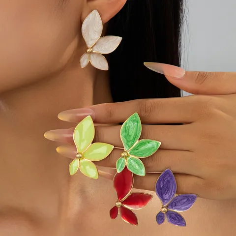 Boucles d'Oreilles Clous Fleur Irrégulière Douce Fraîche pour Femmes Métal Émail Huile de Goutte Boucles d'Oreilles Florales Bijoux