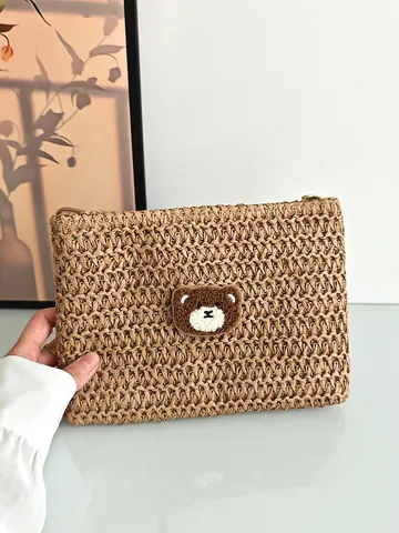Pochette Enveloppe en Paille de Papier pour Femmes Style Frais Écusson Ours Sac Tissé de Plage Vacances Fermeture Éclair