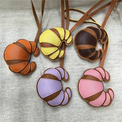 Ciondolo per Borsa Croissant in Ecopelle Fatto a Mano Portachiavi Creativo a Forma di Cibo per Chiavi dell Auto Zaino Regalo Squisito