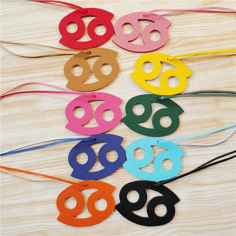 Echtes Leder Krebs Tierkreiszeichen Taschenanhänger Krebs Symbol Schlüsselanhänger Luxus Handgefertigtes Zubehör Für Damen Geschenk