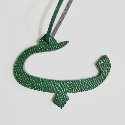Mode Echtleder Arabisches Alphabet Taschenanhänger Einfarbig Rindleder Dreidimensionaler Buchstaben Handtasche Anhänger Dekoration Geschenk Für Damen