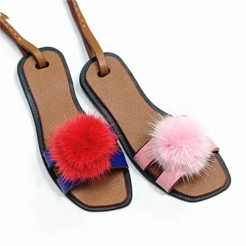 Mini 3D Hausschuh Taschenanhänger Mit Nerzfell Pompon Bonbonfarben PU-Leder Schlüsselanhänger Damen Handtaschenanhänger Auto Zubehör