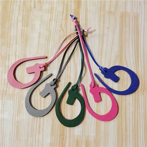 Cowhide Leather Arabic Letter Bag Charm Arabic Alphabet Handbag Ornament Decorative Leather Keychain For Women Car Interior Accessory