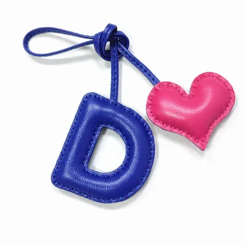 Handmade Leather Bag Charm Heart Letter D Stitched Keychain For Handbag Car Ornament Women Accessories Gift