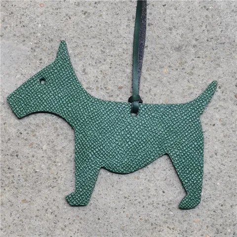 Charme de Sac Chien en Cuir Pendentif Scottie Terrier Porte-Clés pour Sac à Main Femme Accessoire Voiture Décoratif Ornement Chiot Mignon