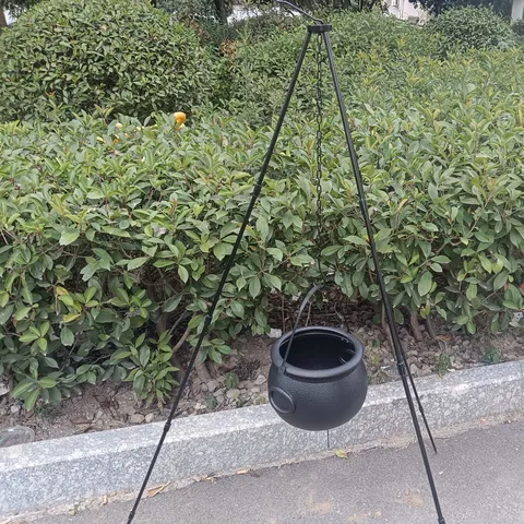 Soporte de Trípode al Aire Libre de Halloween Y Caldero de Bruja Colgante Negro Parrilla Portátil para Decoración de Fiesta