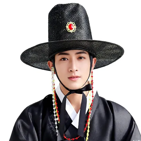 Cappello Ufficiale Tradizionale in Mesh Ricamato Antico Hanfu Cosplay Gat Cappello Con Nappa Strass Gemma Rossa Accento Nero