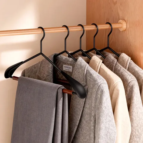 Luxus Edelstahl Breitschulter Kleiderbügel Rutschfest Nahtlos Kleiderbügel Retro Farbe Schrankbügel Für Mantel Anzug Hose