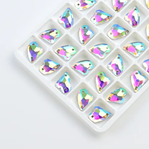 Strass Piatti in Vetro di Cristallo Forma di Cuore Doppio Foro Cucire su Strass per Abito da Sposa Scarpe Borse Artigianato Fai da Te