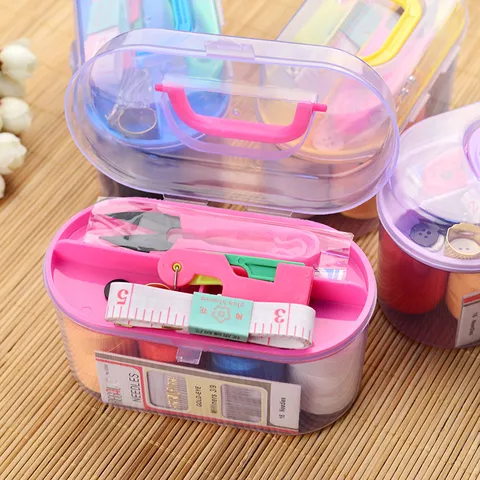 Set Scatola da Cucito in Plastica Multifunzionale Domestico Kit di Cucito a Mano Portatile Con Fili Aghi Forbici Nastro