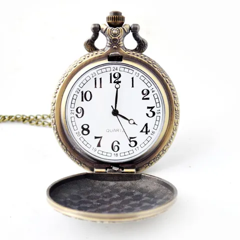 Vintage Bronze Pocket Watch Women Retro Floral Embossed Quartz Pocket Watch Necklace Chain Pendant Watch Jewelry Gift