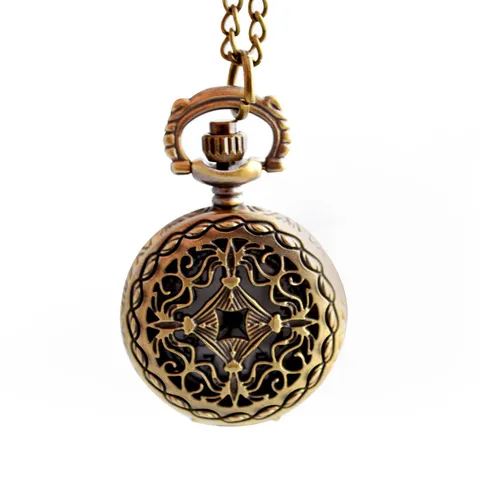 Vintage Bronze Quartz Pocket Watch Retro Hollow Carved Pocket Watch With Chain Unisex Fashion Timepiece