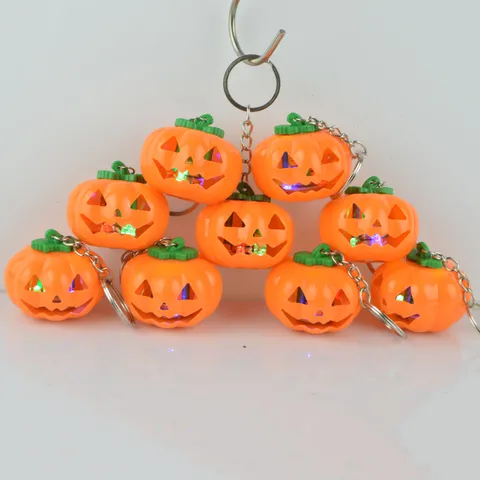 Halloween LED Light Up Pumpkin Keychain Pendant Colorful Glowing Jack O Lantern Hanging Ornament Party Decoration Favors Gift