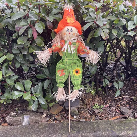 Halloween Scarecrow Decoration Ornaments Pastoral Style Fabric Straw Doll For Mall Hotel Garden Outdoor Event Layout Props