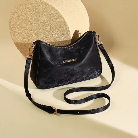 Nieuwe Chinese Stijl Satijnen Onderarmtas Voor Dames Mode Brede Band Enkele Schouder Crossbody Tas Casual Chic Handbag