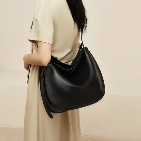 Borsa Tote Casual in Pelle Morbida Grande Capacità Pendolarismo Borsa a Tracolla Moda Hobo Borsa per Donne