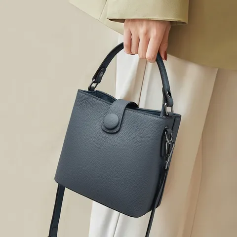 Borsa a Secchiello in Vera Pelle Bovina da Donna Moda Casual Tote Tracolla Spalla Urbano Minimalista Borsa