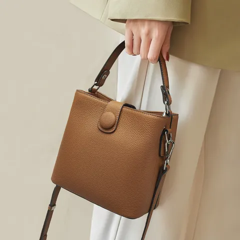 Borsa a Secchiello in Vera Pelle Bovina da Donna Moda Casual Tote Tracolla Spalla Urbano Minimalista Borsa