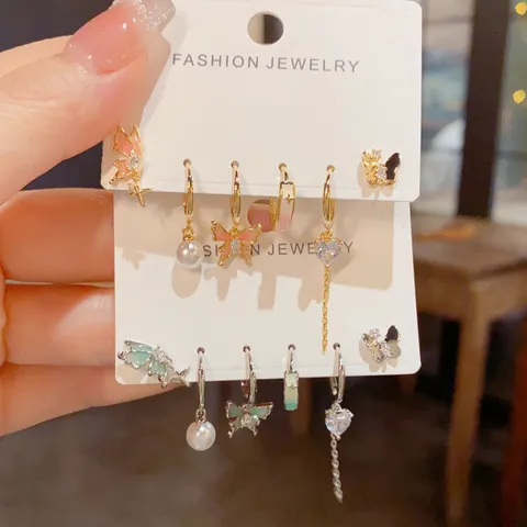 Sweet Romantic Copper Gradient Butterfly Earring Set Shiny Rhinestone Artificial Pearl Heart Chain Huggie Earrings Jewelry For Women Party Gift