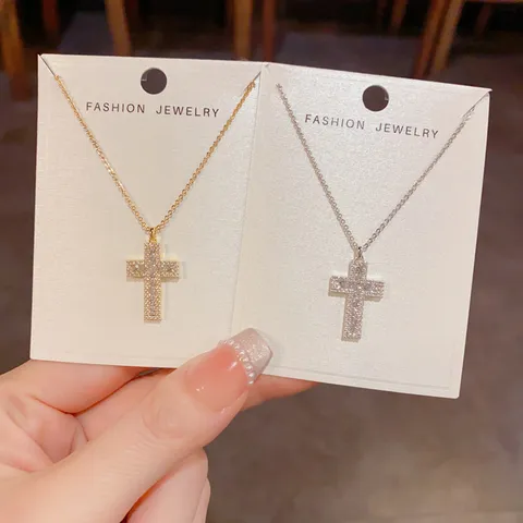 French Luxury Style Eco Friendly Copper Real Gold Plated Rhinestone Cross Pendant Necklace Trendy Clavicle Chain Jewelry For Women Daily Decoration