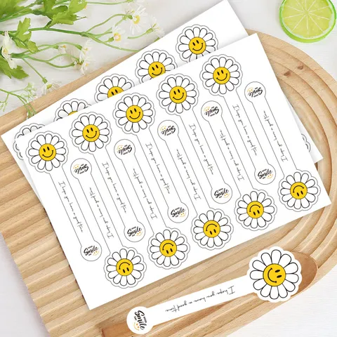Smiley Face Daisy Bakery Sealing Stickers Cute Cartoon Transparent Cake Box Packaging Decorative Adhesive Labels