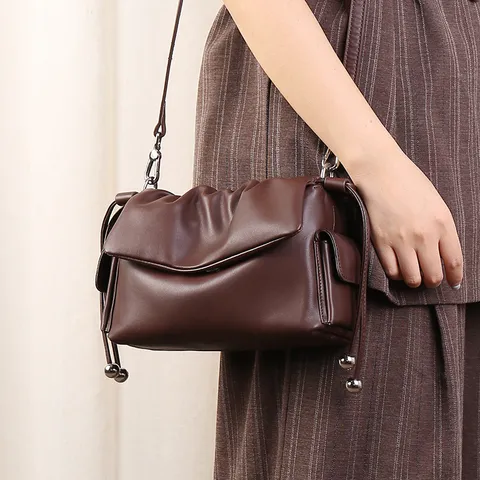 Women Genuine Leather Shoulder Bag Casual Pleated Drawstring Cloud Bag Retro Commuter Underarm Handbag