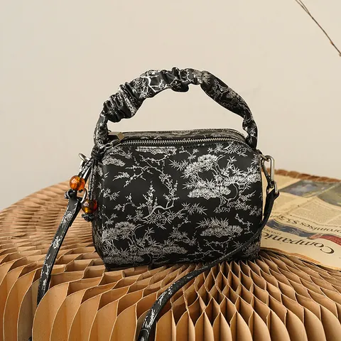 New Chinese Style Landscape Embroidery Genuine Leather Women Pillow Bag Casual Crossbody Shoulder Bag Retro Top Handle Bag